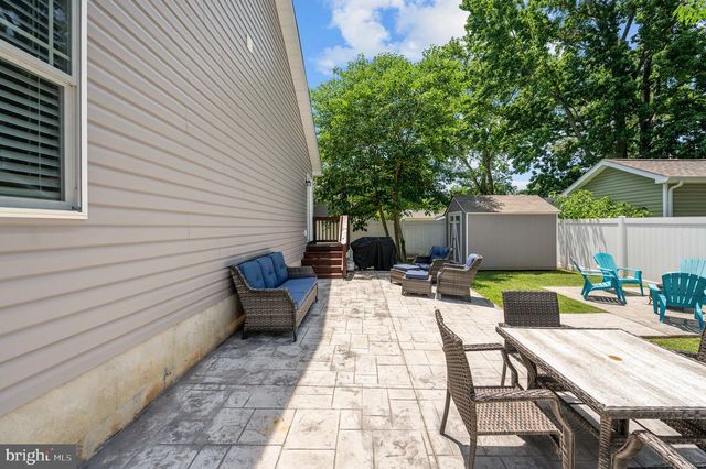 127 3RD ST, Colonial Beach, VA 22443