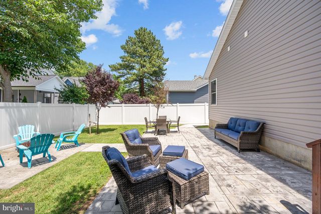127 3RD ST, Colonial Beach, VA 22443