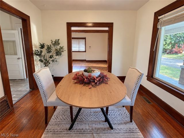 238 Para Avenue, Akron, OH 44305