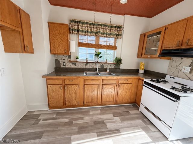 238 Para Avenue, Akron, OH 44305