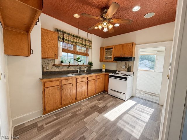 238 Para Avenue, Akron, OH 44305