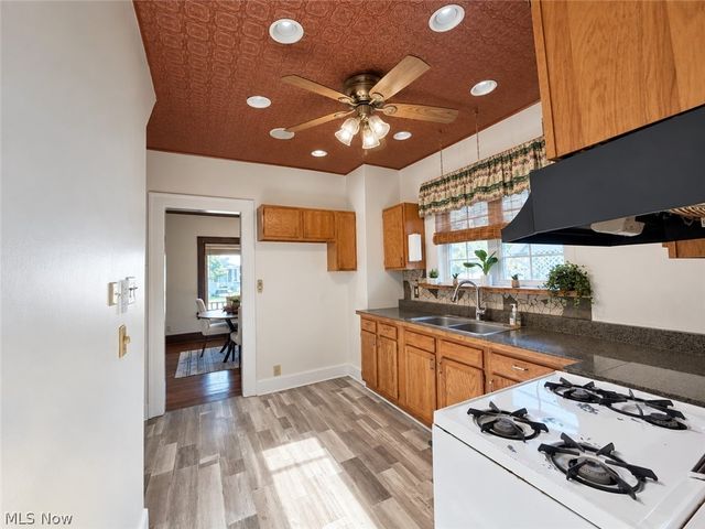 238 Para Avenue, Akron, OH 44305