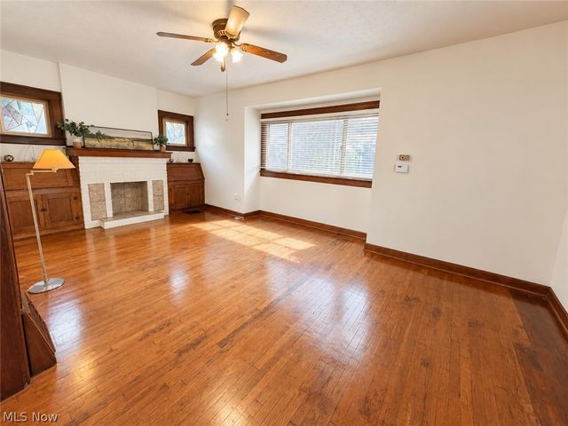 238 Para Avenue, Akron, OH 44305