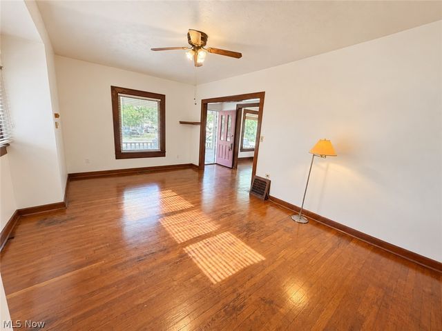 238 Para Avenue, Akron, OH 44305