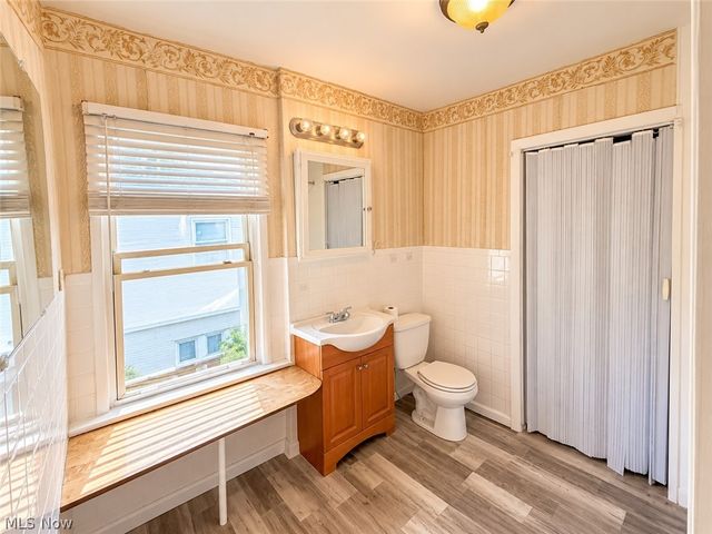 238 Para Avenue, Akron, OH 44305