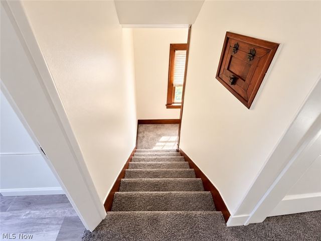 238 Para Avenue, Akron, OH 44305