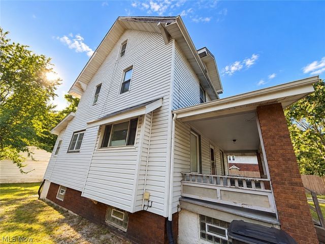 238 Para Avenue, Akron, OH 44305