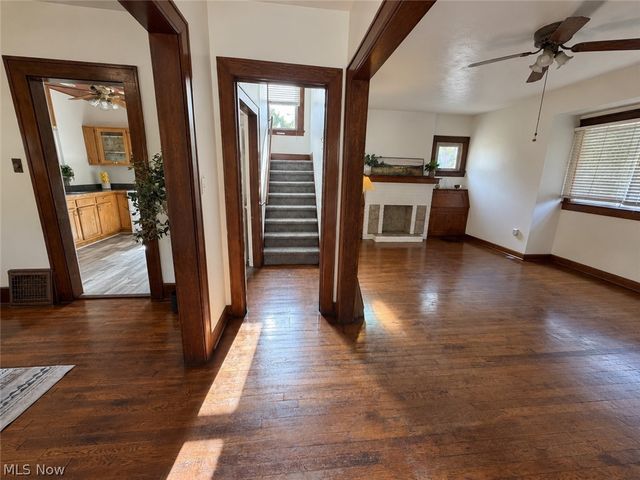 238 Para Avenue, Akron, OH 44305