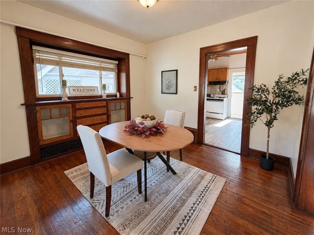 238 Para Avenue, Akron, OH 44305