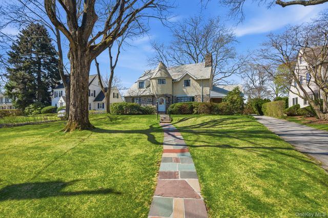 5 Seymour Place, White Plains, NY 10605
