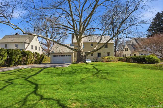 5 Seymour Place, White Plains, NY 10605