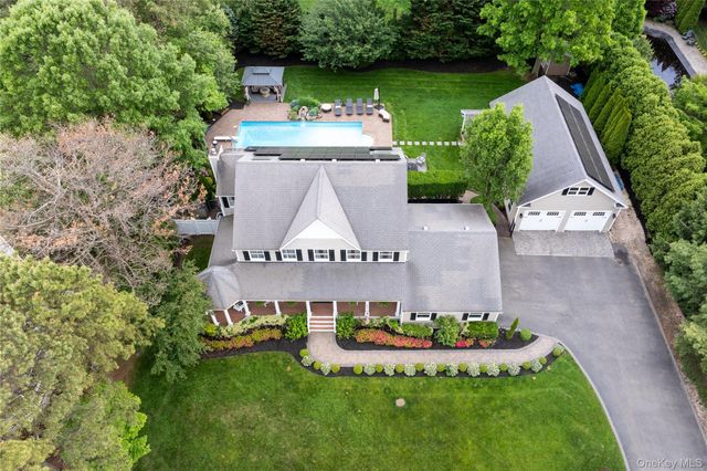 25 Fawn Crossing, Wading River, NY 11792