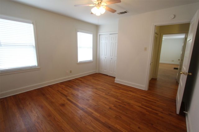 3224 Sandage Avenue, Fort Worth, TX 76109