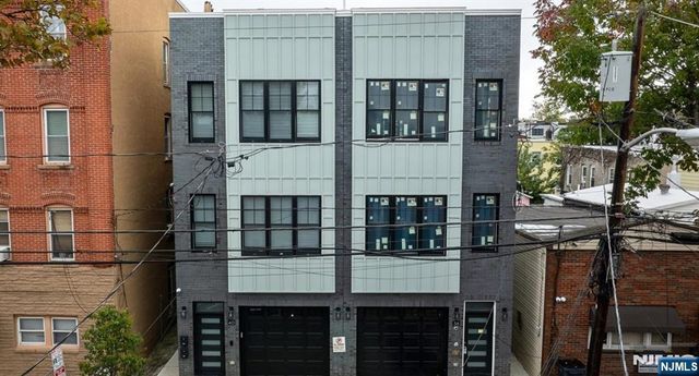 40 Wright Avenue, Jersey City, NJ 07306