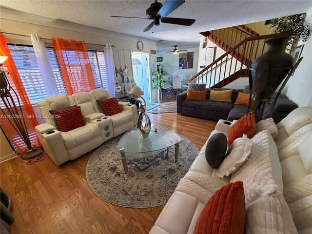 964 Springdale Circle, Palm Springs, FL 33461