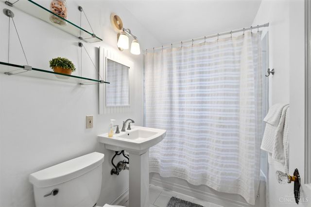 2716 Minot Avenue, Cincinnati, OH 45209