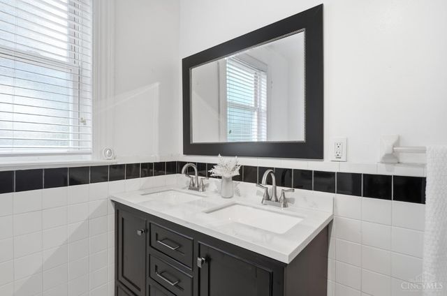 2716 Minot Avenue, Cincinnati, OH 45209