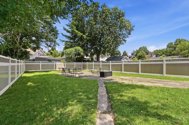 2716 Minot Avenue, Cincinnati, OH 45209