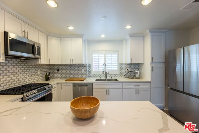 7301 W Manchester Avenue 106, Los Angeles, CA 90045