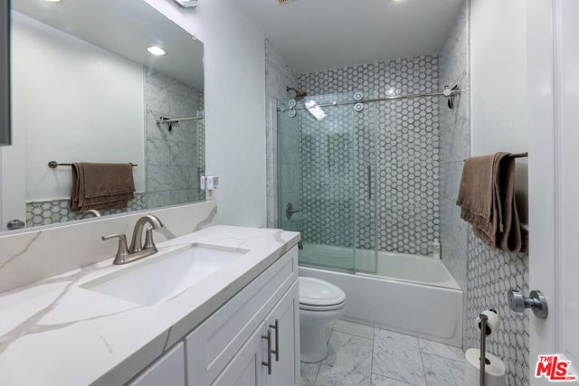 7301 W Manchester Avenue 106, Los Angeles, CA 90045