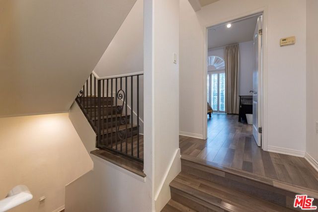 7301 W Manchester Avenue 106, Los Angeles, CA 90045