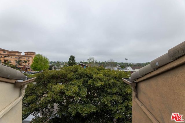 7301 W Manchester Avenue 106, Los Angeles, CA 90045