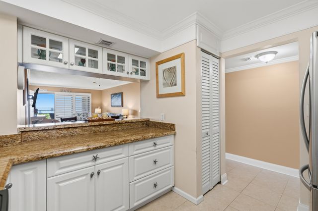 420 Celestial Way 205, Juno Beach, FL 33408