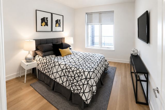 434 W melrose Street 301, Chicago, IL 60657