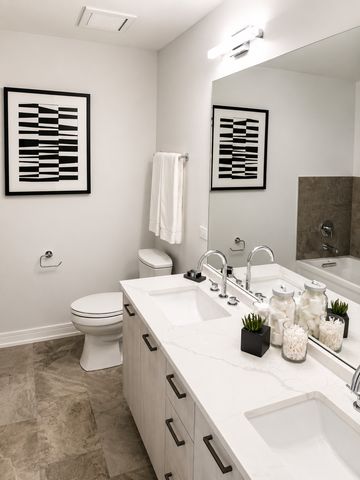 434 W melrose Street 301, Chicago, IL 60657