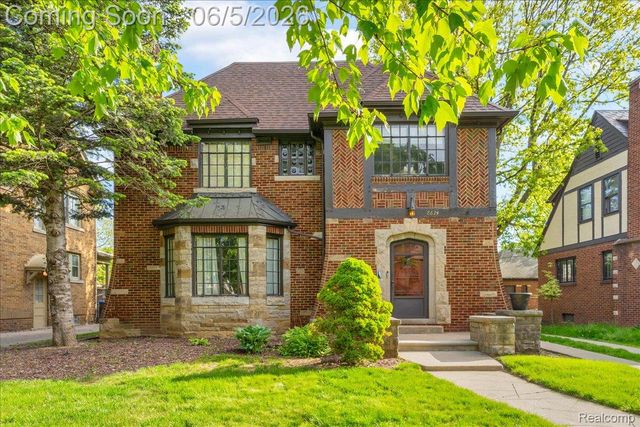 18674 Gainsborough Road, Detroit, MI 48223