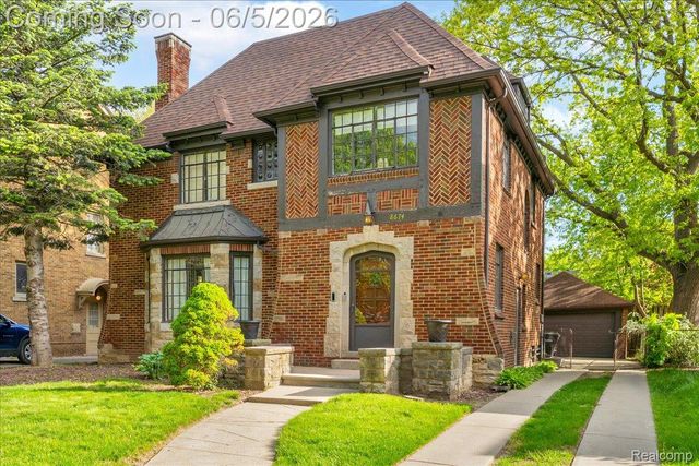 18674 Gainsborough Road, Detroit, MI 48223