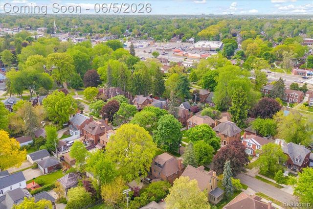 18674 Gainsborough Road, Detroit, MI 48223