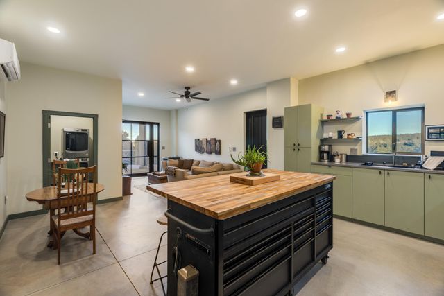 47 Camino Circular, Tijeras, NM 87059