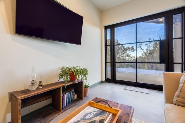 47 Camino Circular, Tijeras, NM 87059