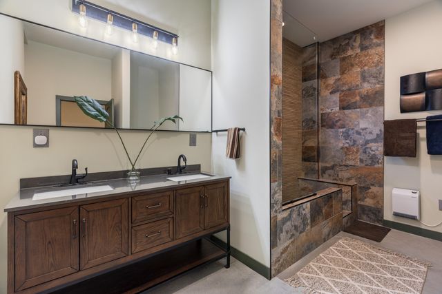 47 Camino Circular, Tijeras, NM 87059