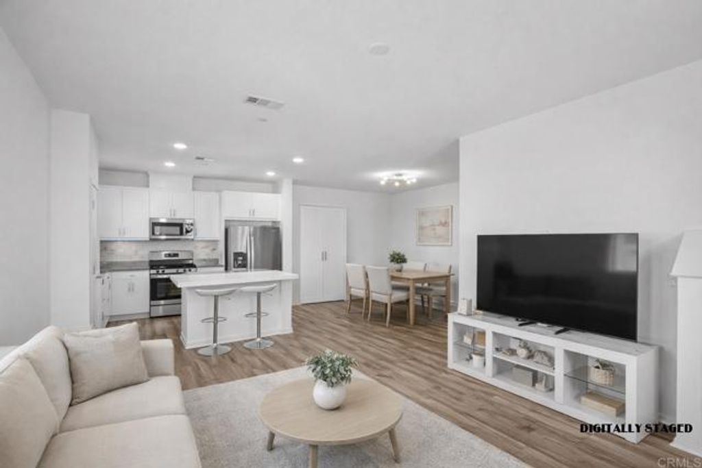 5495 Seacliff Place 116, San Diego, CA 92154