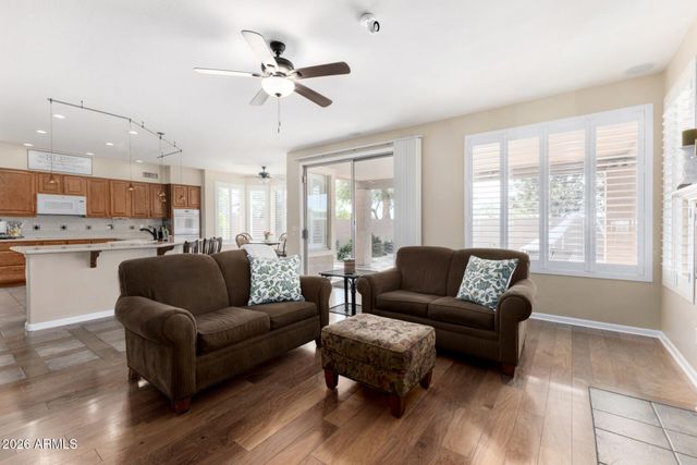 7173 W TRAILS Drive, Glendale, AZ 85308