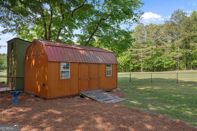656 Clubland Circle SE, Conyers, GA 30094