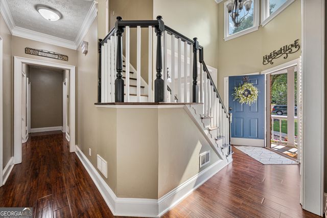 656 Clubland Circle SE, Conyers, GA 30094