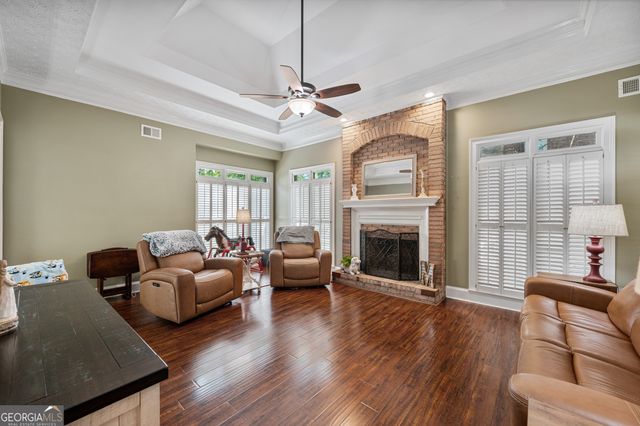 656 Clubland Circle SE, Conyers, GA 30094