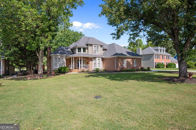 656 Clubland Circle SE, Conyers, GA 30094