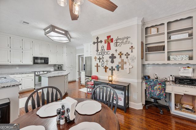 656 Clubland Circle SE, Conyers, GA 30094