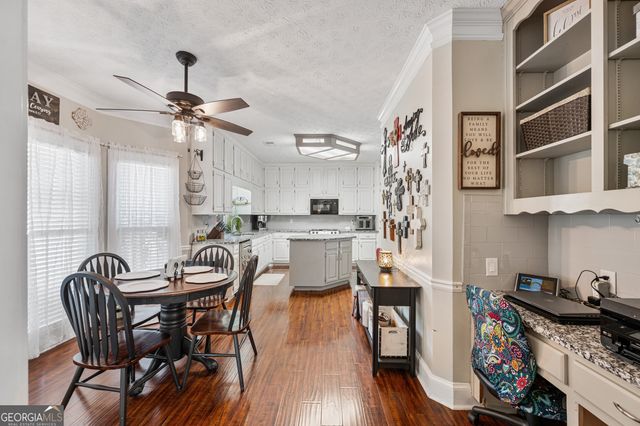 656 Clubland Circle SE, Conyers, GA 30094