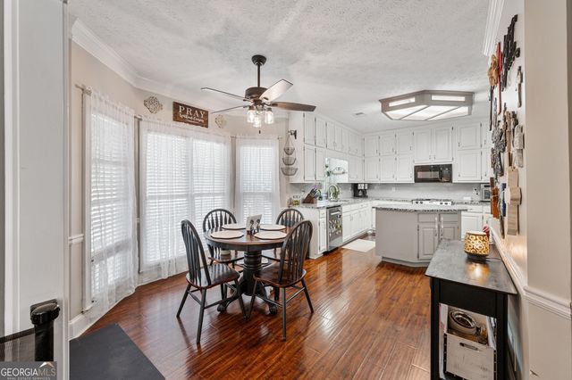 656 Clubland Circle SE, Conyers, GA 30094