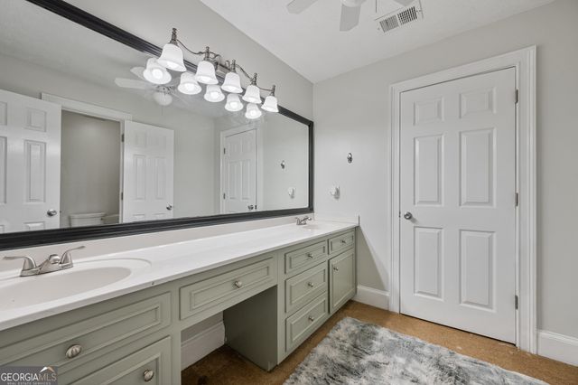 656 Clubland Circle SE, Conyers, GA 30094