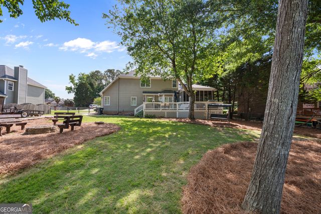 656 Clubland Circle SE, Conyers, GA 30094