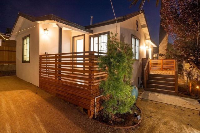 376 378 Acacia Drive, Carlsbad, CA 92008