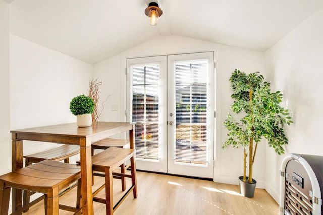 376 378 Acacia Drive, Carlsbad, CA 92008