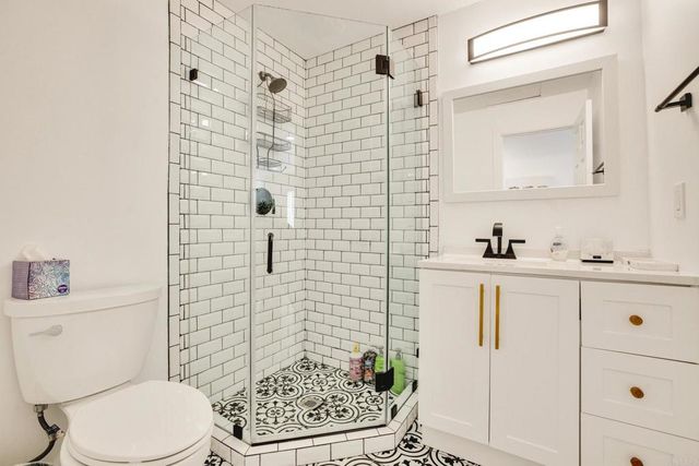 376 378 Acacia Drive, Carlsbad, CA 92008