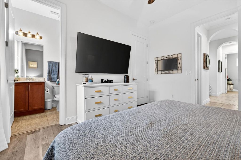 Image 63 of property listing at 4410 BALTRY COURT, Bradenton, FL 34211